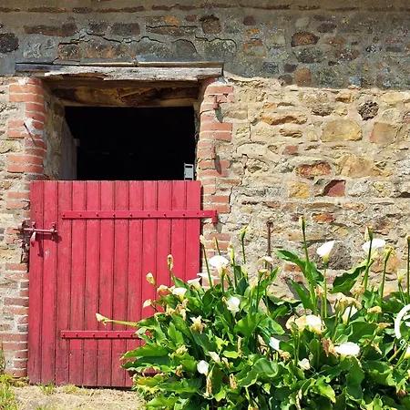 Ecurie D'avril Feriehus Saint-Aignan-sur-Roe